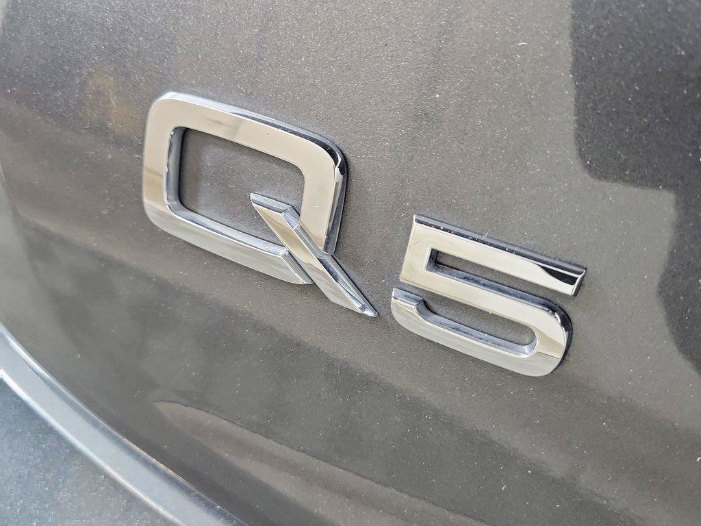 Used 2023 Audi Q5 e Prestige w/ Prestige Package AWD/4WD image 9