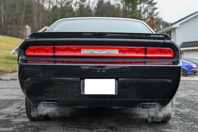 Used 2010 Dodge Challenger R/T w/ Mopar 10 Pkg RWD image 7
