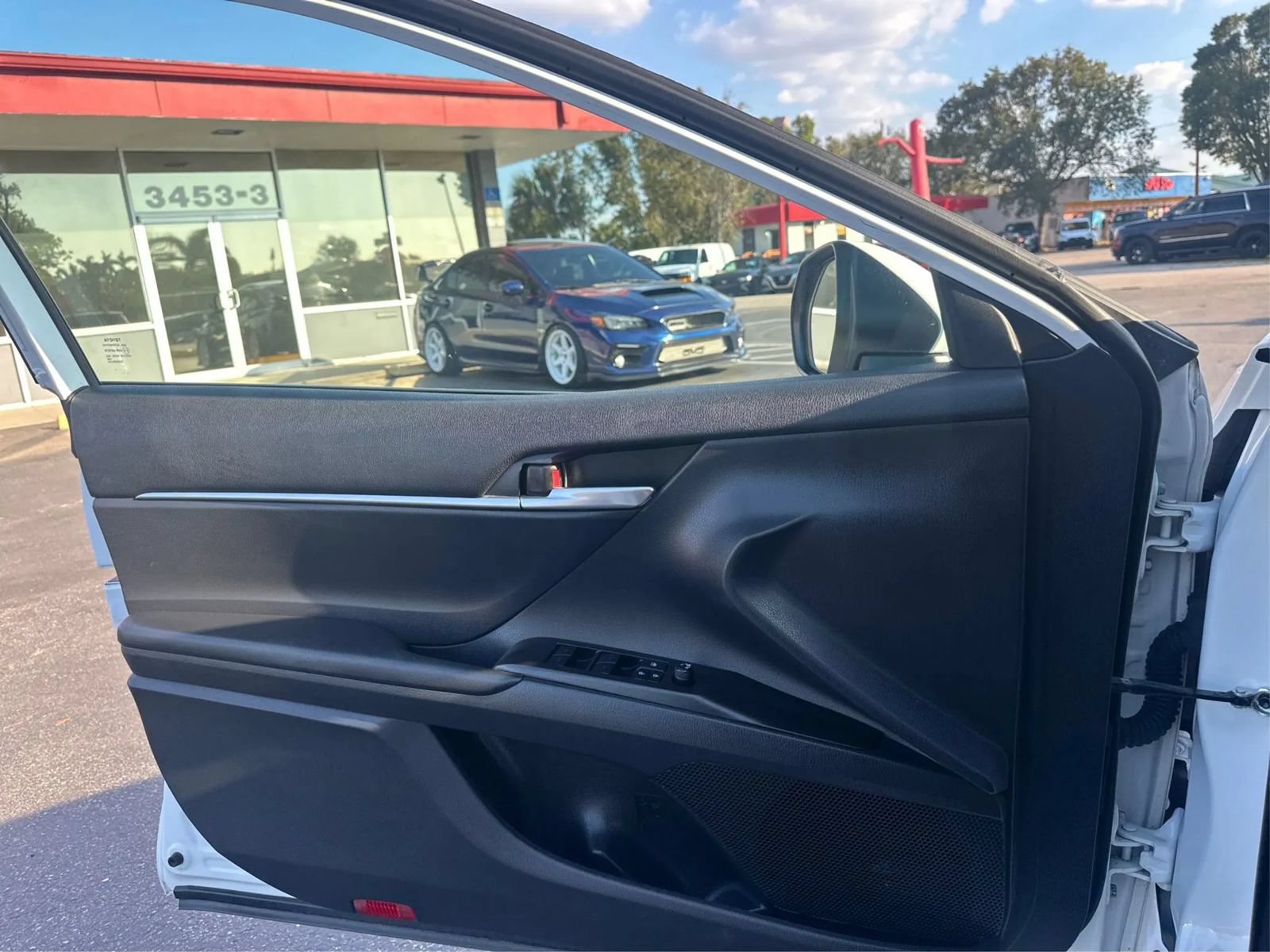 Used 2021 Toyota Camry LE FWD image 20