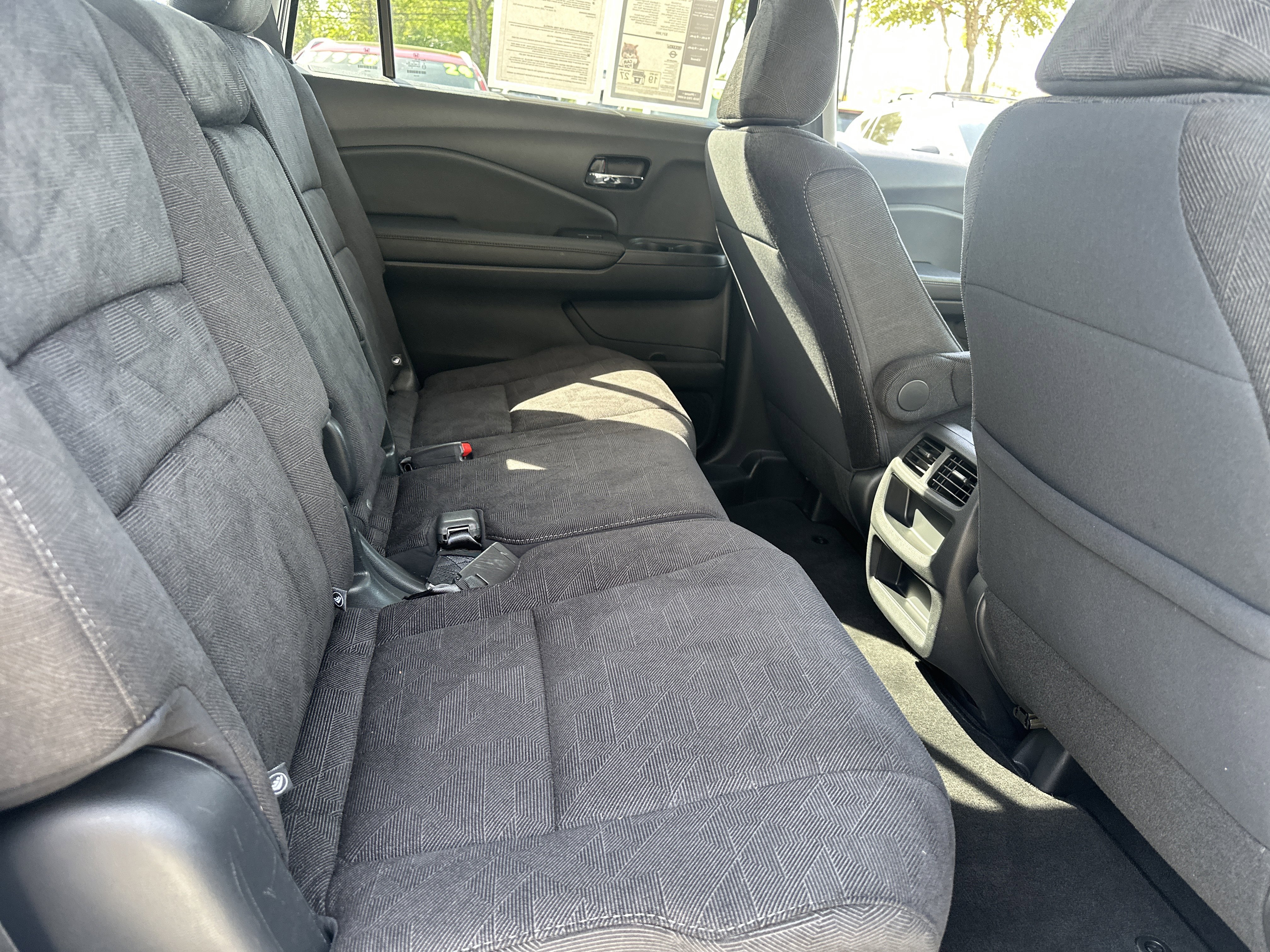 Used 2020 Honda Pilot LX image 13