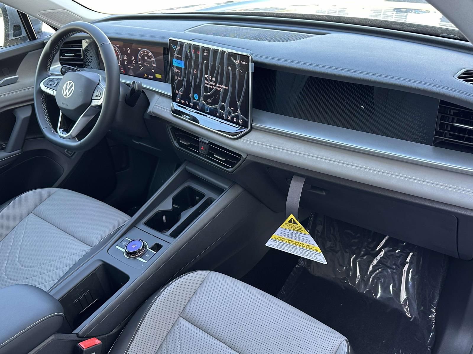 New 2026 Volkswagen Tiguan SE image 12