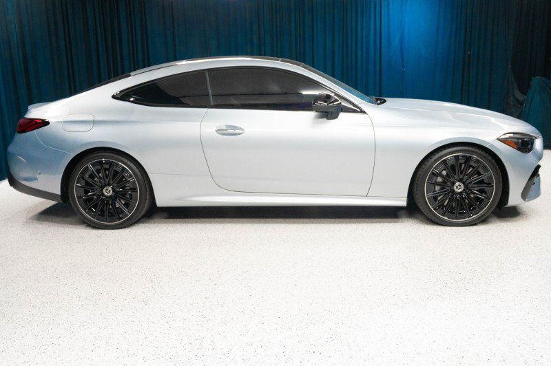 New 2026 Mercedes-Benz CLE 450 4MATIC Coupe image 4