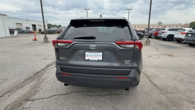 Used 2024 Toyota RAV4 XLE AWD/4WD image 7