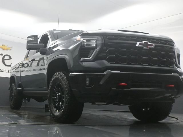 New 2026 Chevrolet Silverado 2500 ZR2 w/ LPO, Dark Essentials Package image 3