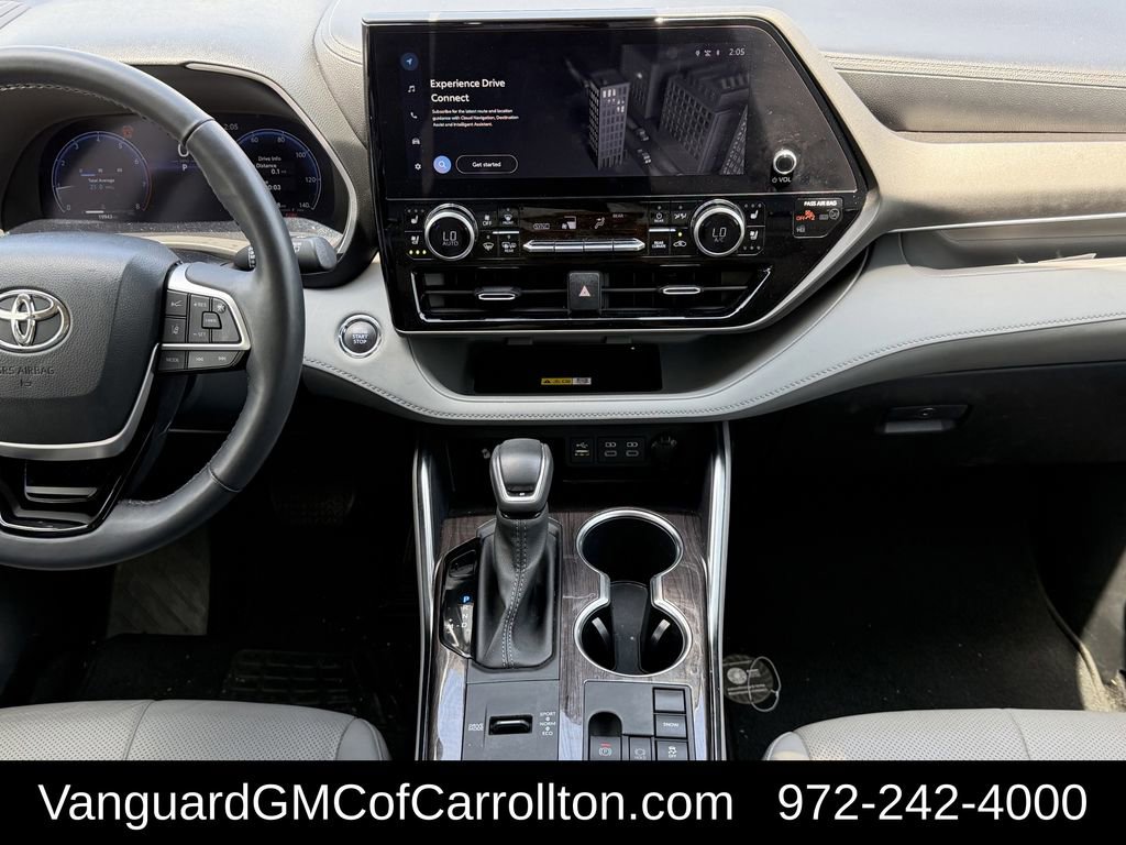 Used 2023 Toyota Highlander Limited image 13