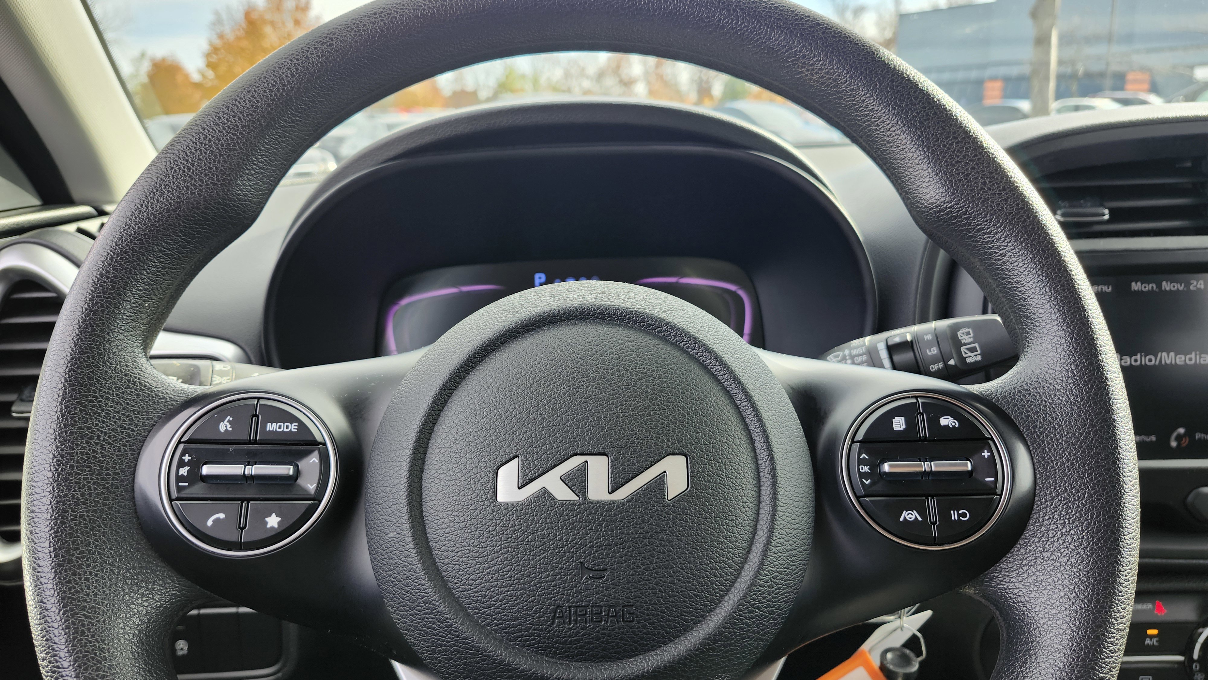 Used 2024 Kia Soul LX w/ Option Group 015 image 25