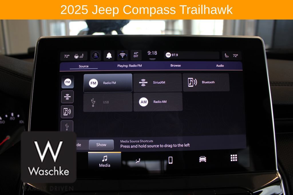 Used 2025 Jeep Compass Trailhawk w/ Trailhawk Convenience Group AWD/4WD image 47