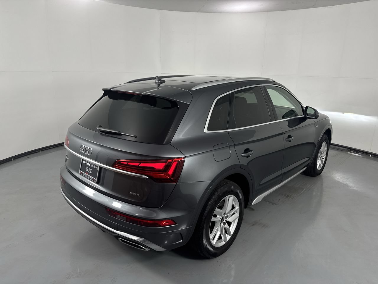 Used 2023 Audi Q5 2.0T Premium w/ Convenience Package AWD/4WD image 7