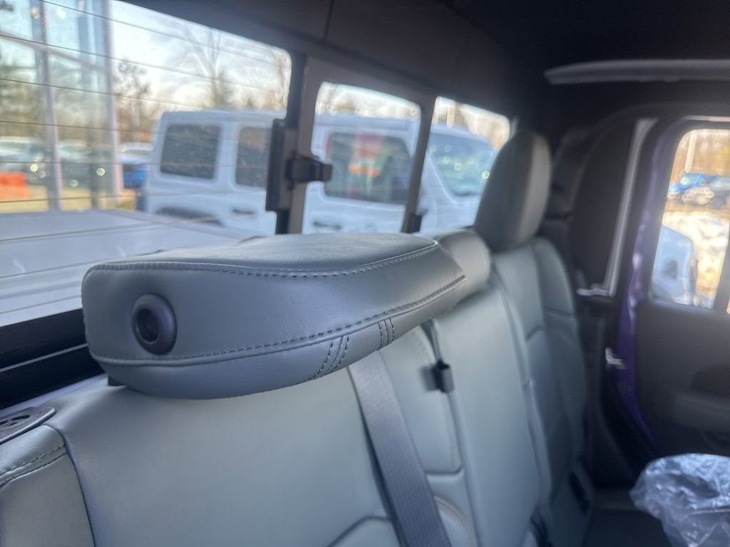 New 2026 Jeep Gladiator Mojave image 45