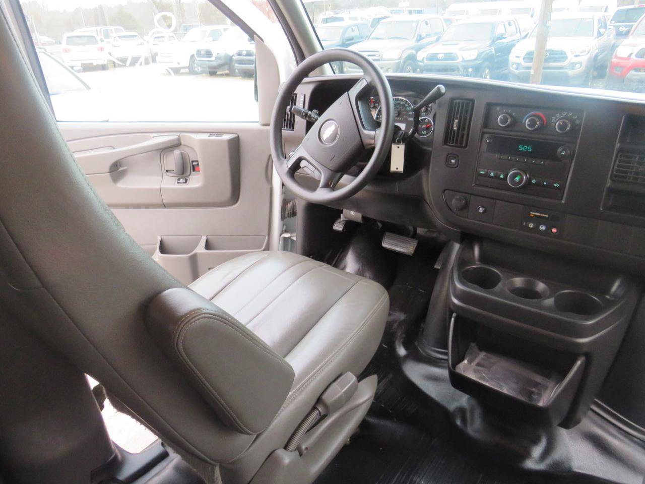 Used 2014 Chevrolet Express 1500 LS RWD image 24