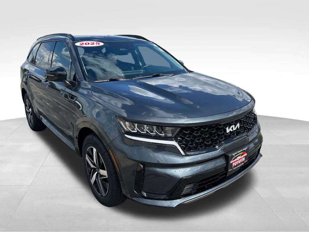 Used 2023 Kia Sorento EX w/ Panoramic Sunroof Package FWD image 9