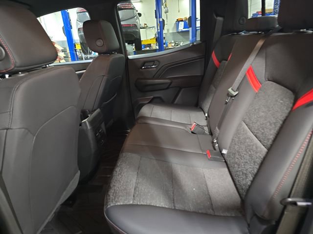 Used 2023 Chevrolet Colorado Z71 w/ Z71 Convenience Package 2 image 17
