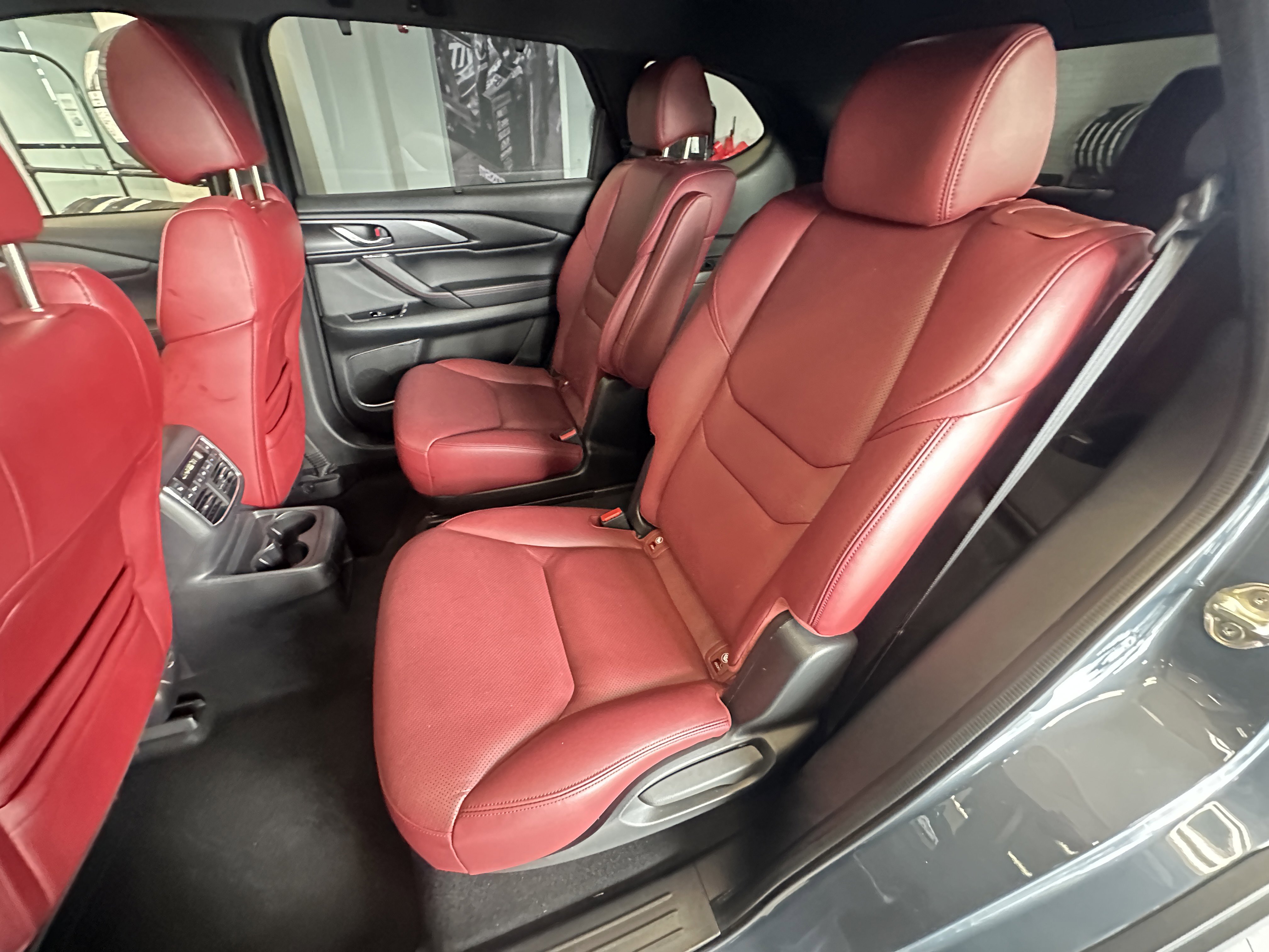 Certified 2023 MAZDA CX-9 Carbon Edition image 33