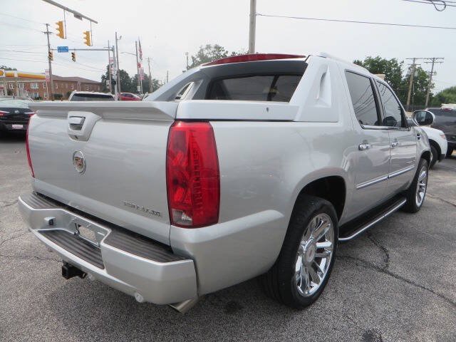 Used 2013 Cadillac Escalade EXT Luxury AWD/4WD image 51