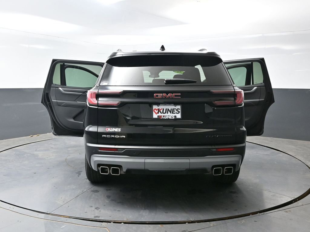 Used 2025 GMC Acadia Elevation FWD image 64