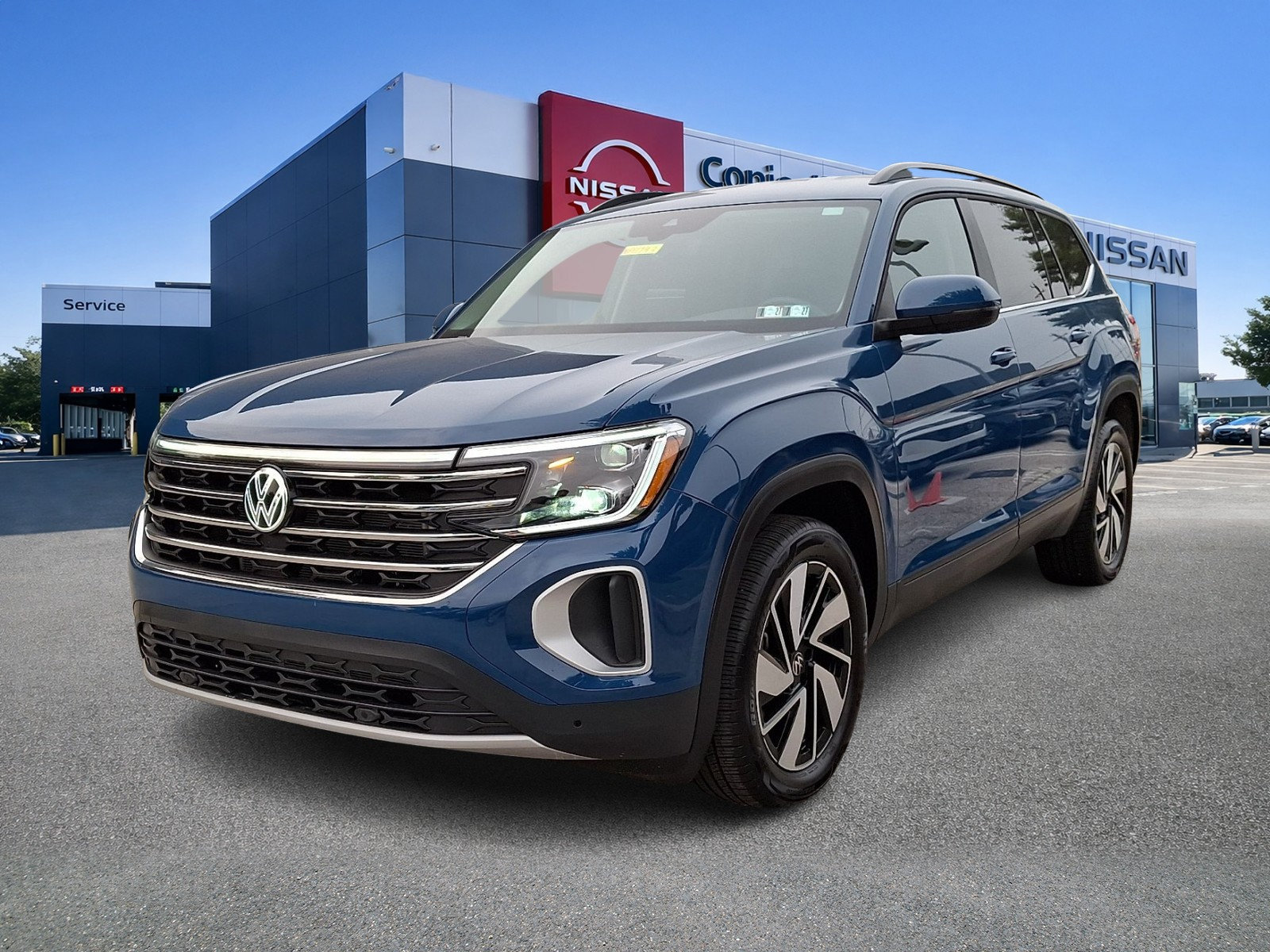 Used 2026 Volkswagen Atlas SE AWD/4WD image 3
