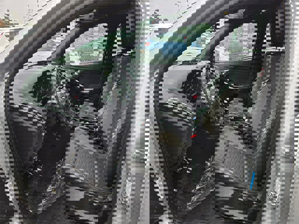 Used 2014 Ford Focus ST w/ Equipment Group 201A image 12