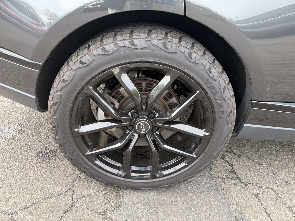 Used 2019 Land Rover Range Rover Supercharged AWD/4WD image 32