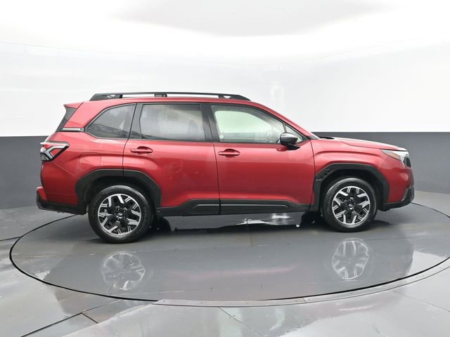 Used 2025 Subaru Forester Premium image 4