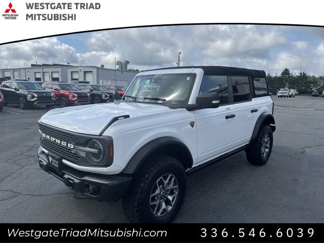 Used 2023 Ford Bronco Badlands image 3