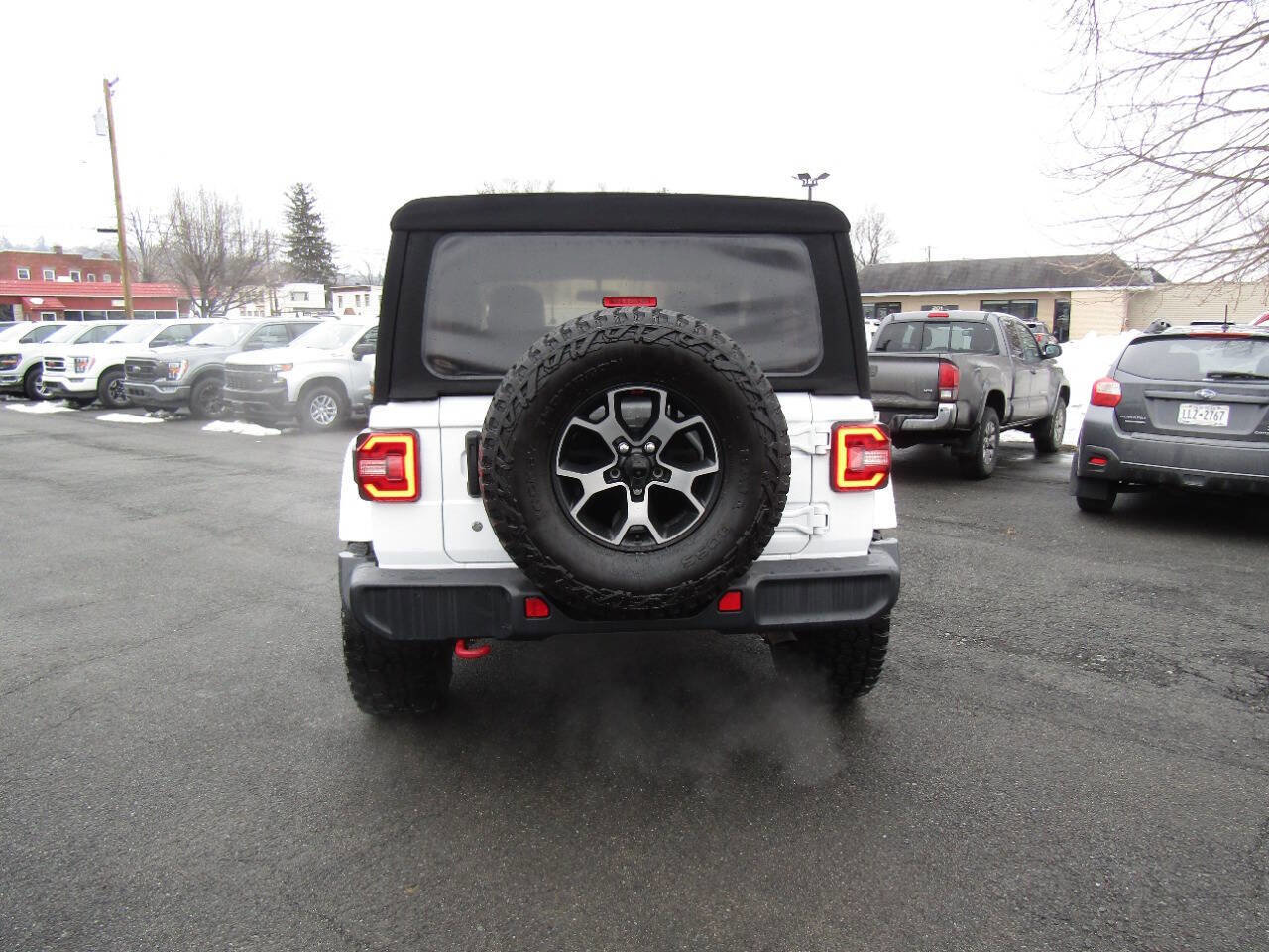 Used 2018 Jeep Wrangler Rubicon w/ Cold Weather Group image 5