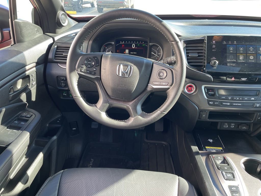 Used 2025 Honda Passport EX-L image 13