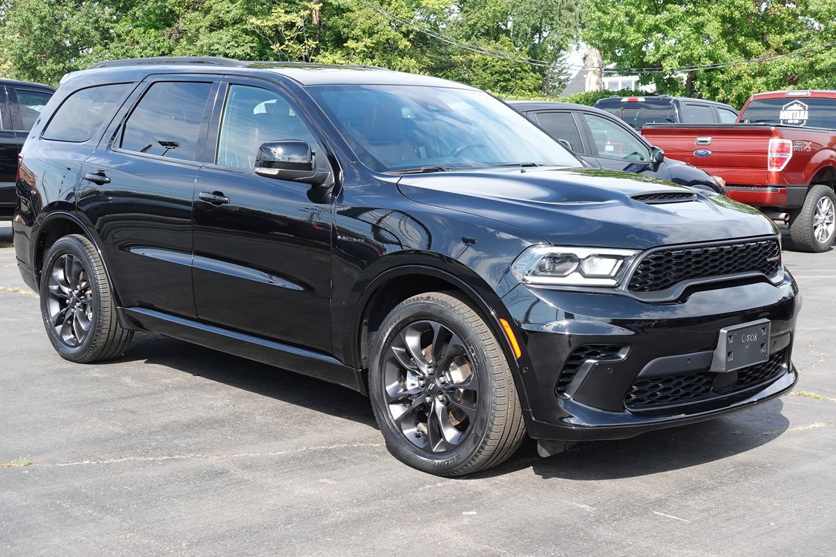 Used 2024 Dodge Durango R/T w/ Blacktop Package AWD/4WD image 4