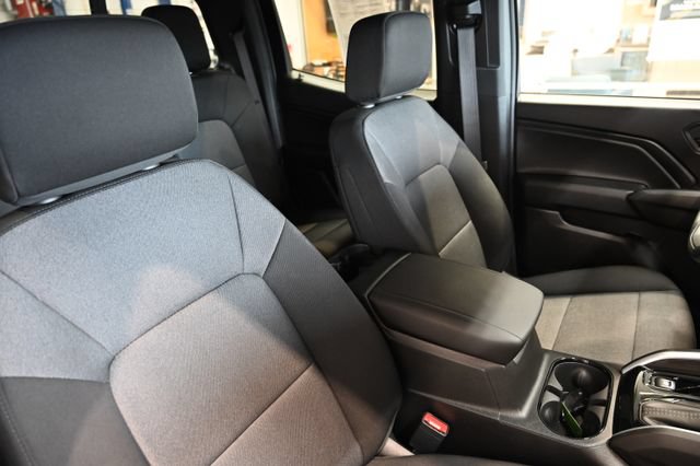 Used 2026 Chevrolet Colorado Trail Boss AWD/4WD image 10