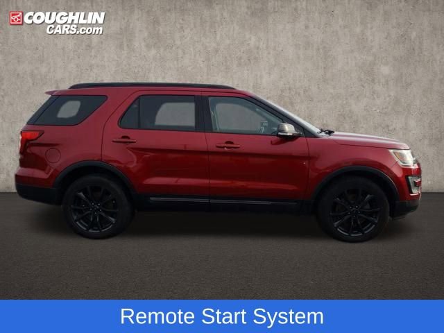 Used 2017 Ford Explorer XLT w/ Equipment Group 202A image 11