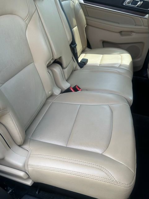 Used 2016 Ford Explorer Limited image 8