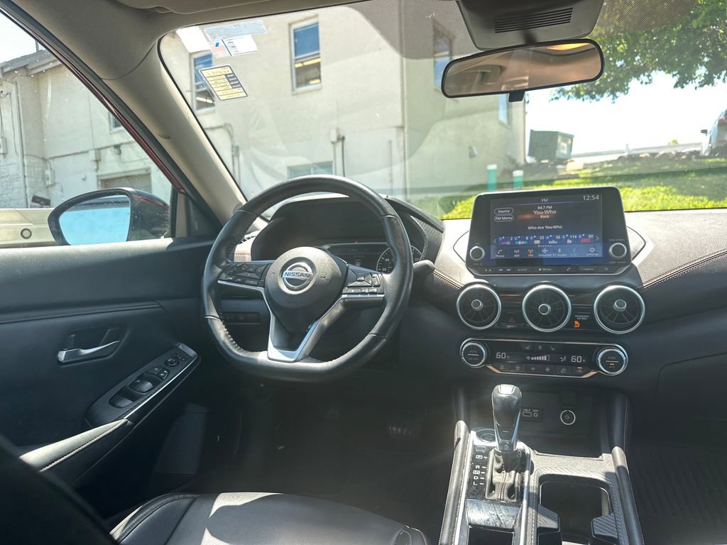 Used 2023 Nissan Sentra SR w/ SR Premium Package FWD image 37