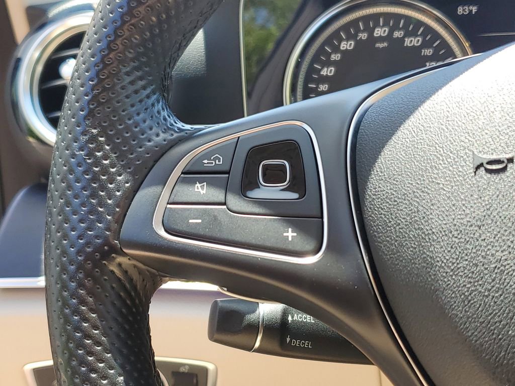 Used 2018 Mercedes-Benz E 300 4MATIC image 26