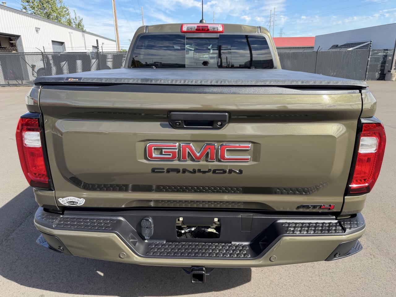 Used 2024 GMC Canyon AT4 w/ AT4 Premium Package AWD/4WD image 7