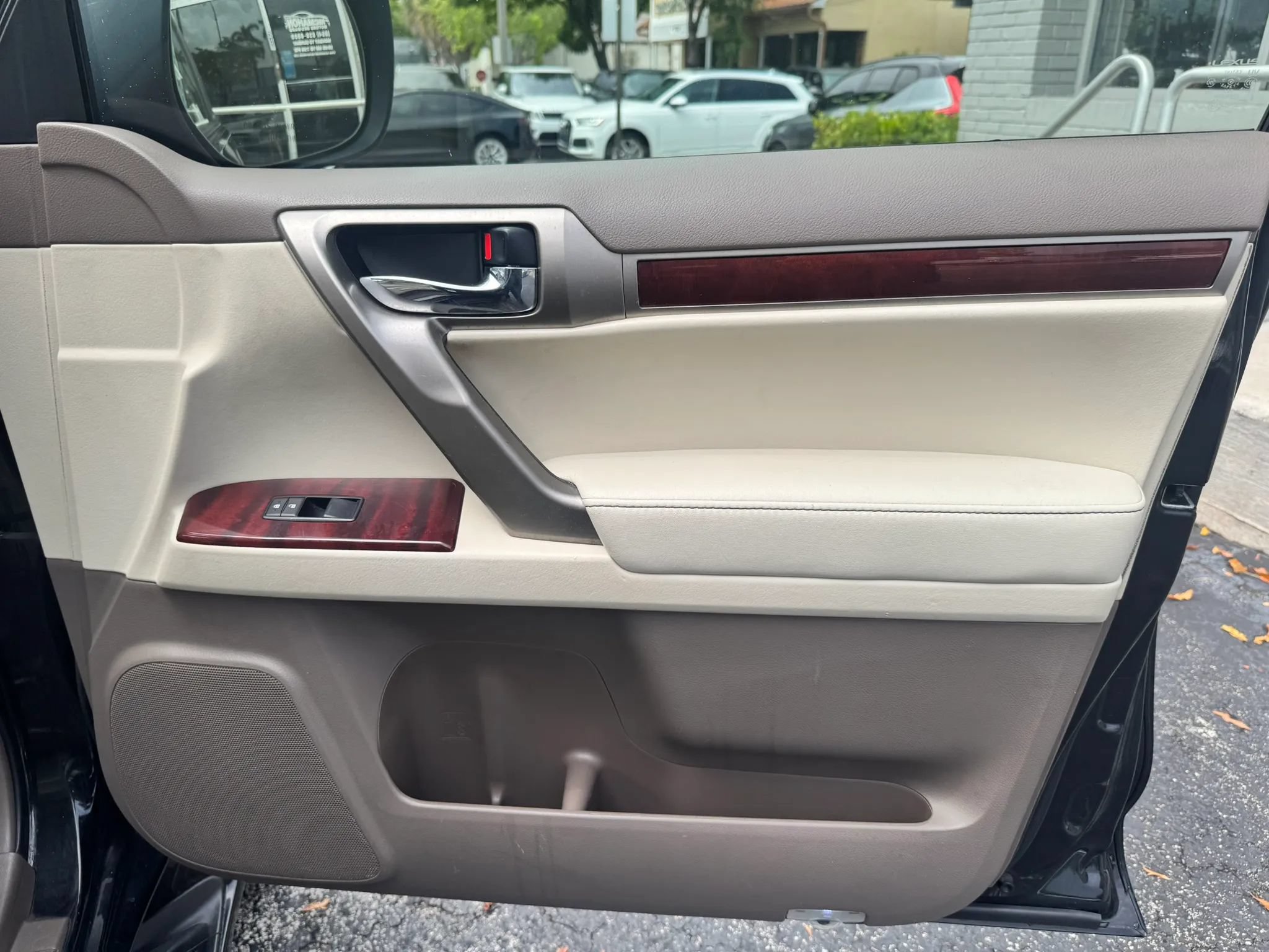 Used 2013 Lexus GX 460 w/ Comfort Plus Pkg AWD/4WD image 43