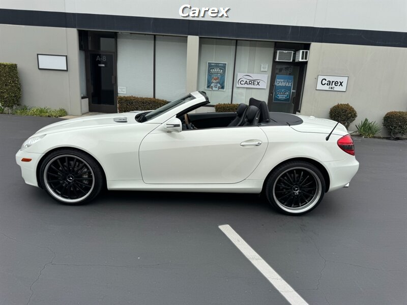 Used 2010 Mercedes-Benz SLK 350 image 13