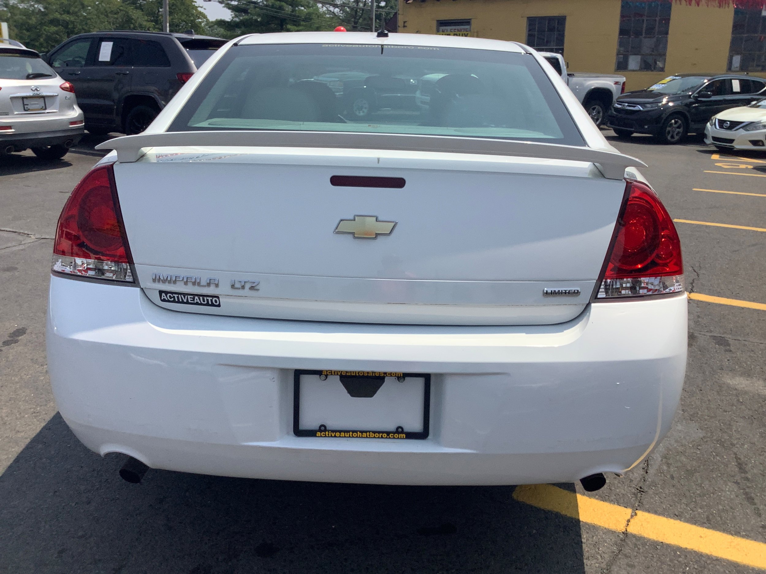 Used 2015 Chevrolet Impala LTZ FWD image 6