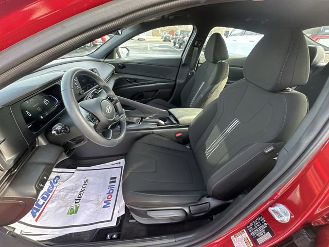 Certified 2025 Hyundai Elantra Sport image 11