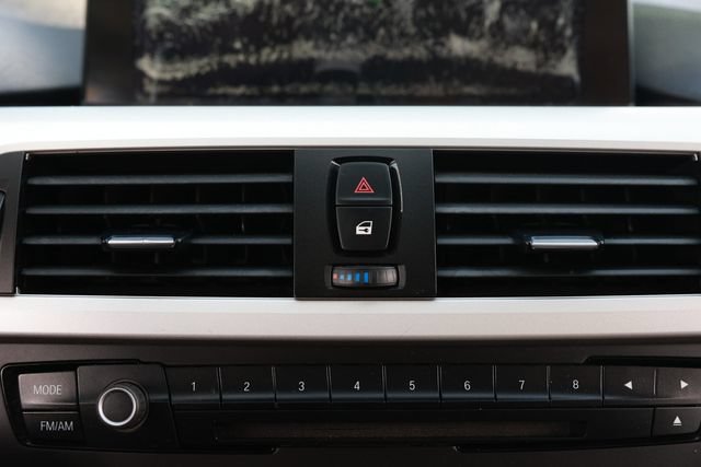 Used 2012 BMW 328i Sedan RWD image 38