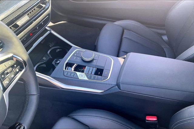 Used 2025 BMW 430i Coupe w/ Premium Package image 15