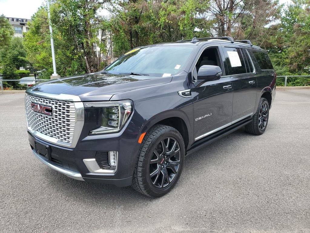 Used 2023 GMC Yukon XL Denali AWD/4WD image 2