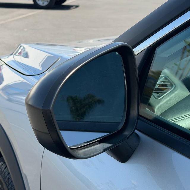 Used 2024 Nissan Rogue S FWD image 10