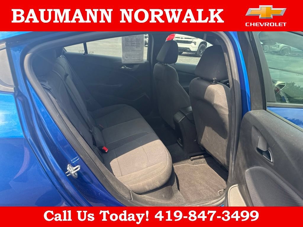Used 2019 Chevrolet Cruze LT w/ Convenience Package FWD image 33