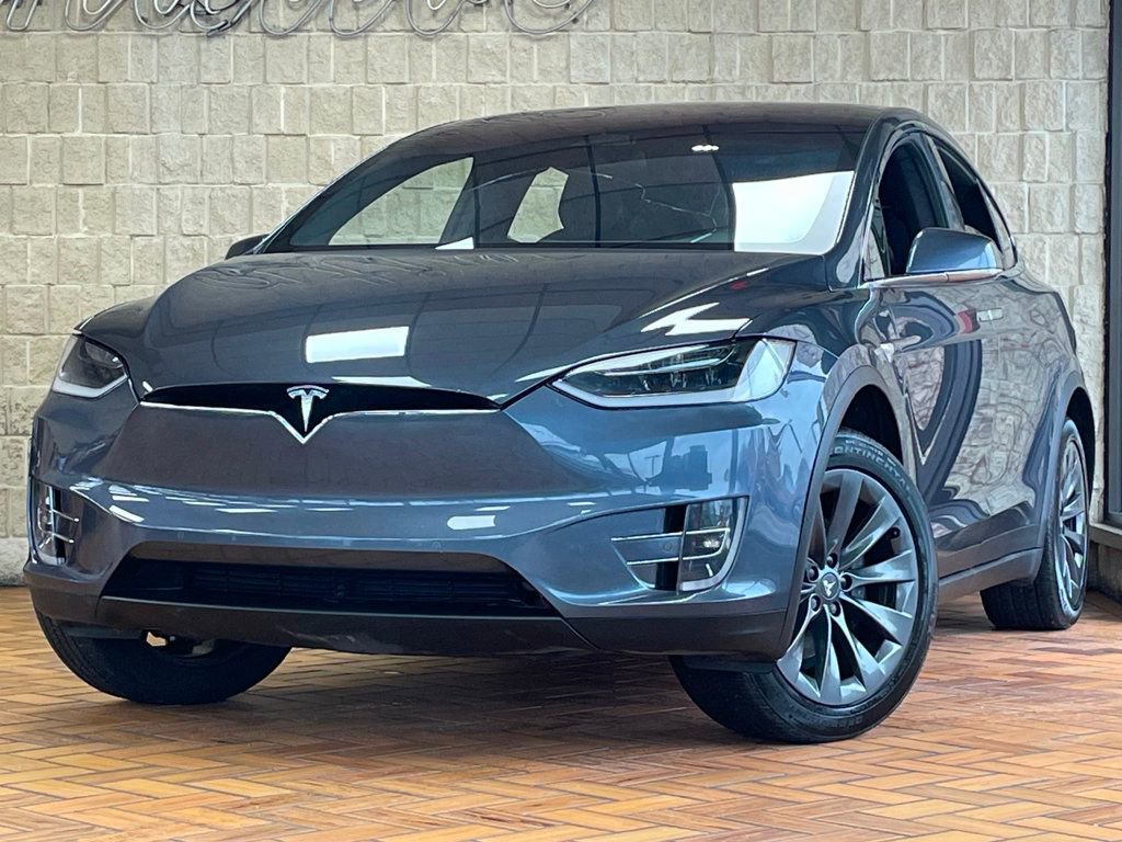 Used 2017 Tesla Model X 100D image 2
