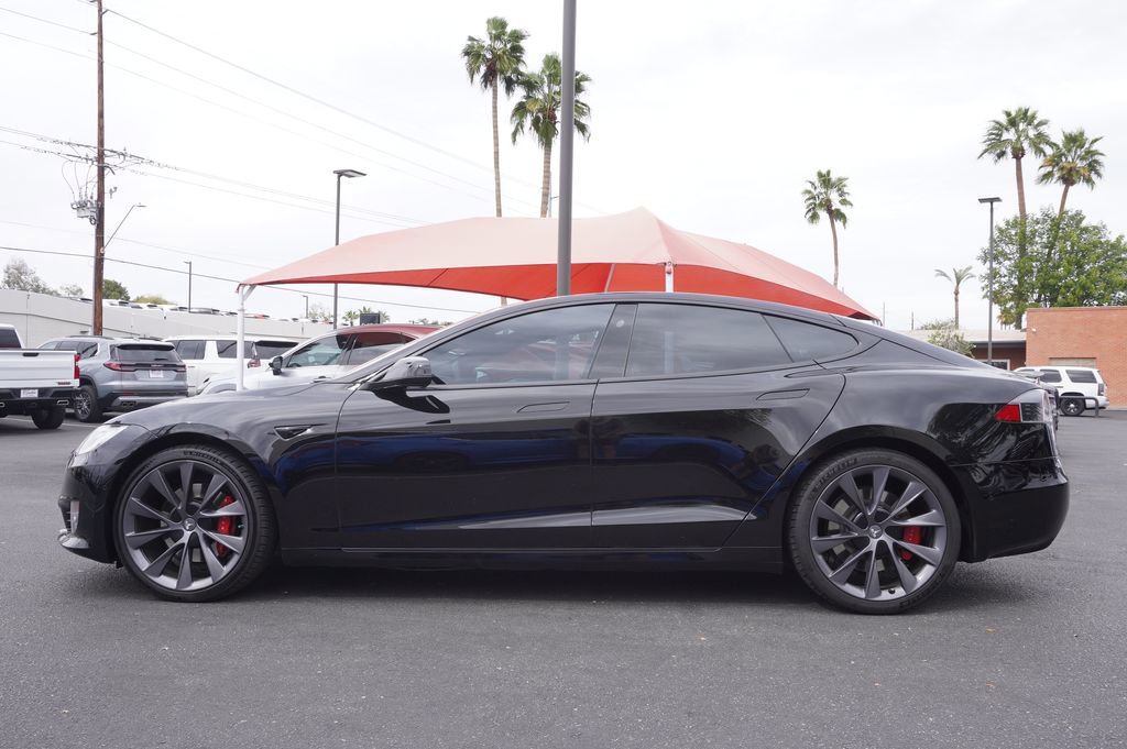 Used 2021 Tesla Model S Performance image 2