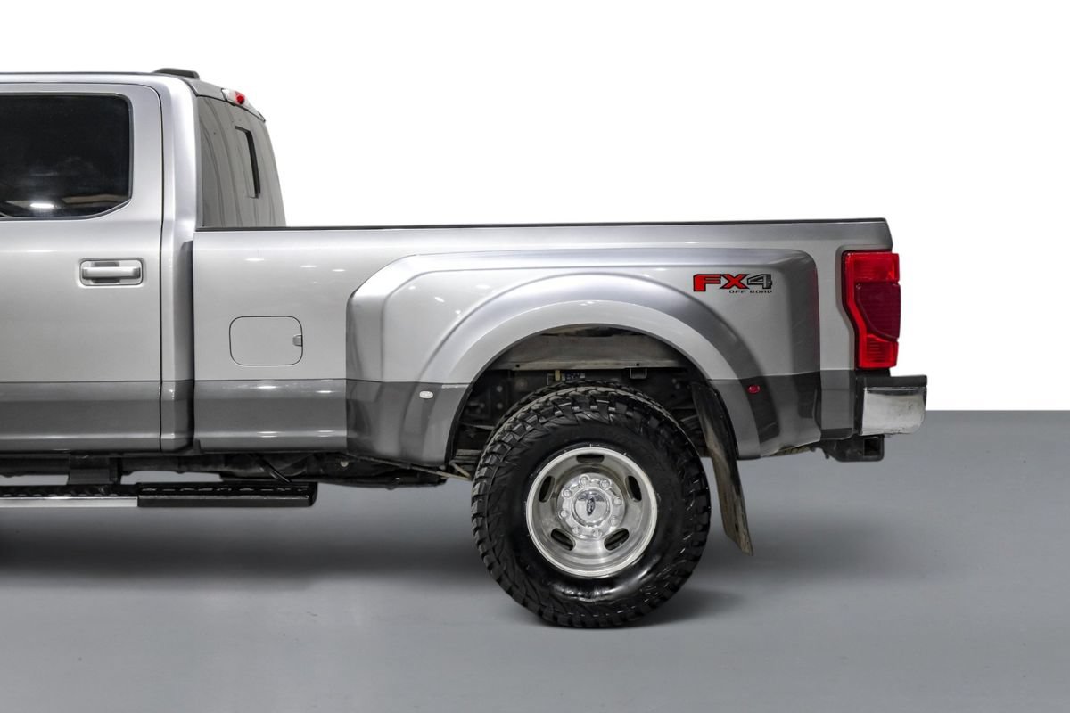 Used 2022 Ford F350 Lariat w/ Lariat Value Package AWD/4WD image 11