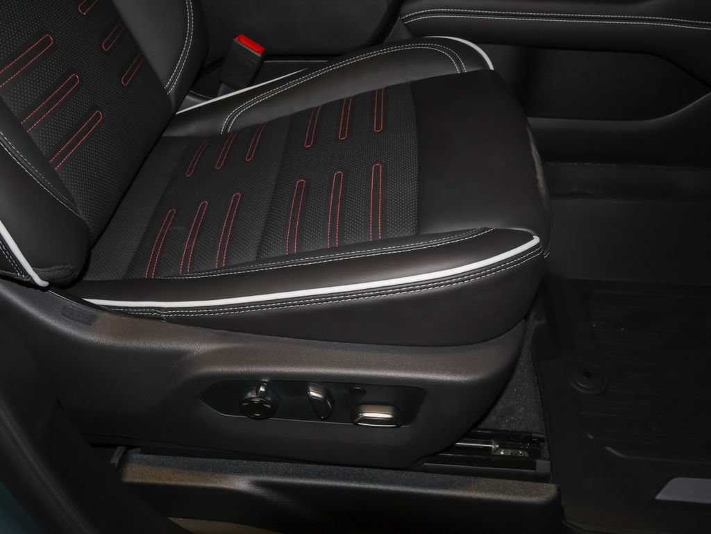 New 2026 GMC Yukon XL AT4 Ultimate AWD/4WD image 52