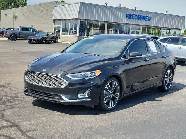 Used 2020 Ford Fusion Titanium FWD image 2