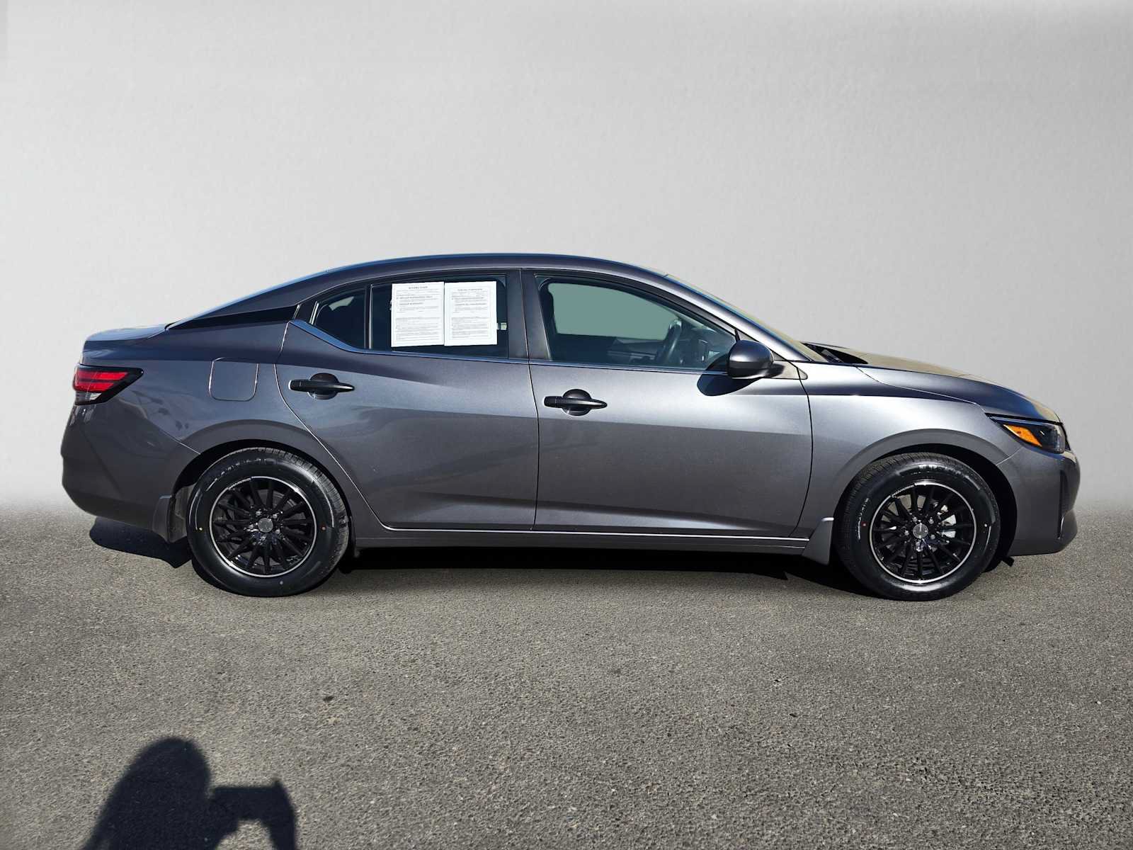 Used 2025 Nissan Sentra S FWD image 2