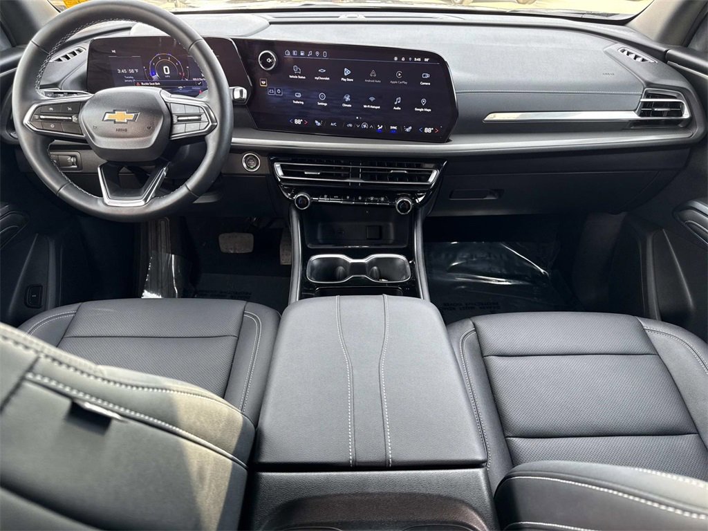 Used 2026 Chevrolet Traverse LT image 22