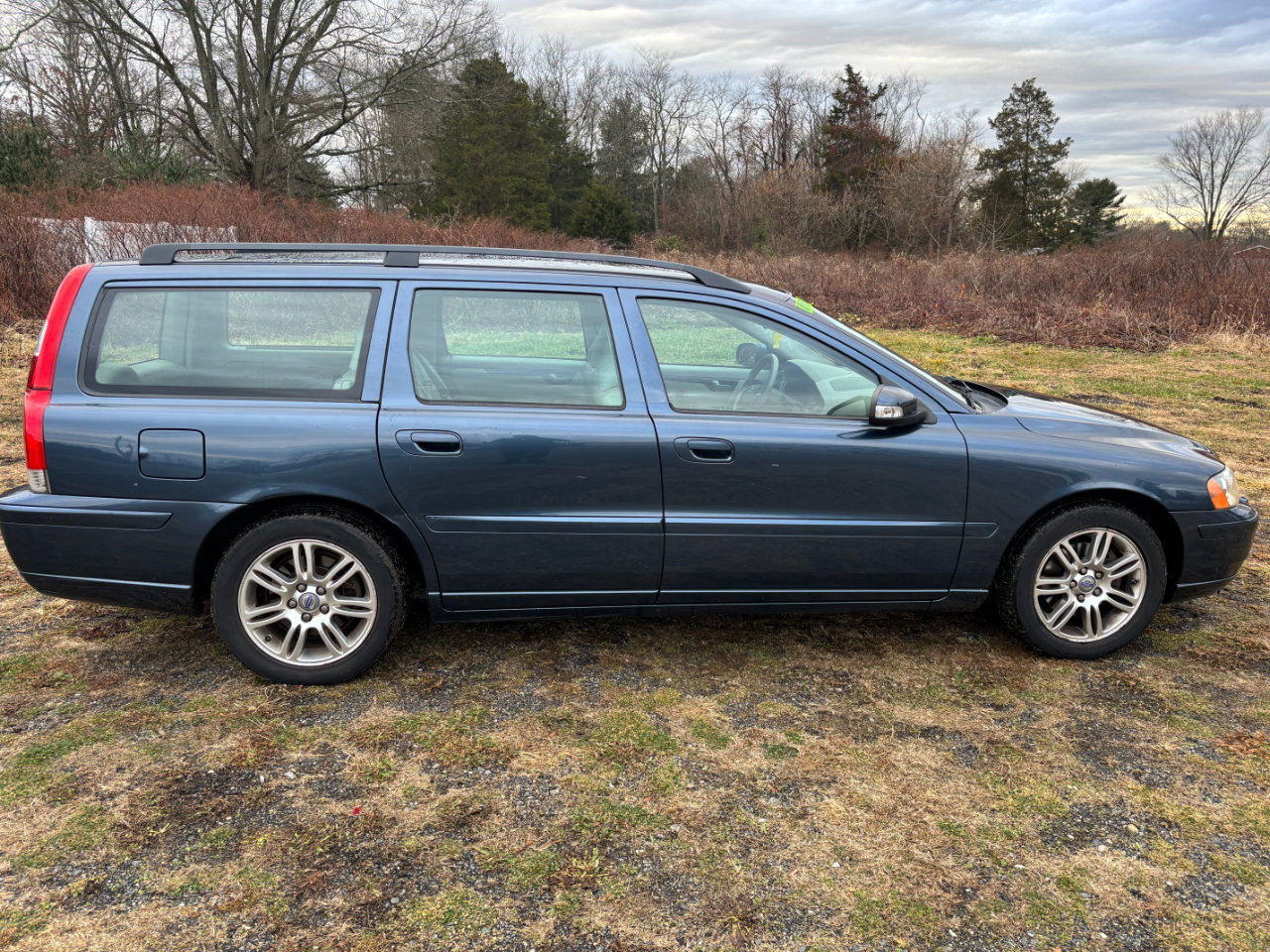Used 2007 Volvo V70 2.4 image 4